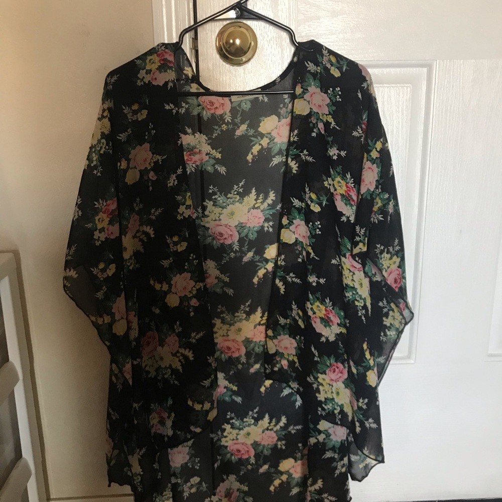 SEE-THROUGH LIGHT CARDIGAN
